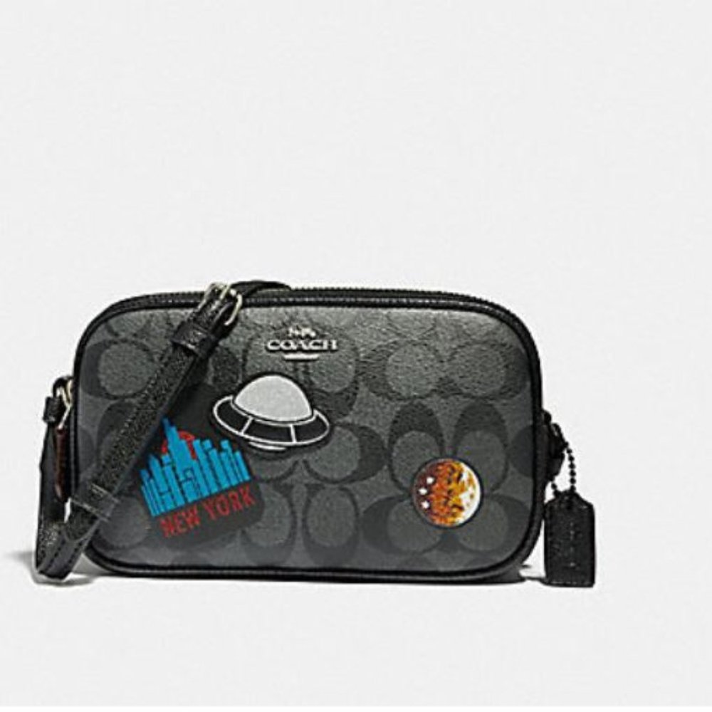 😱👜Like New Authentic Coach CROSSBODY POUCH WITH SPACE PATCHES